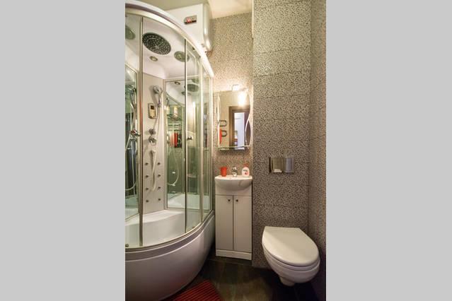 Modern Luxury Studio In The Center Of Kharkiv At Konstitutsii Square Exterior photo