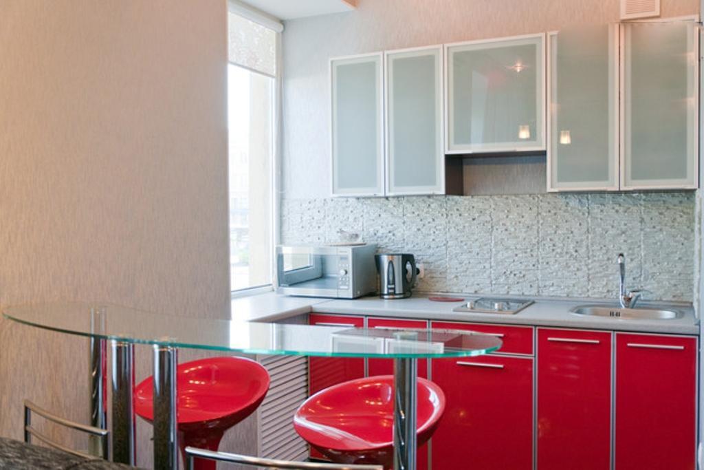 Modern Luxury Studio In The Center Of Kharkiv At Konstitutsii Square Exterior photo